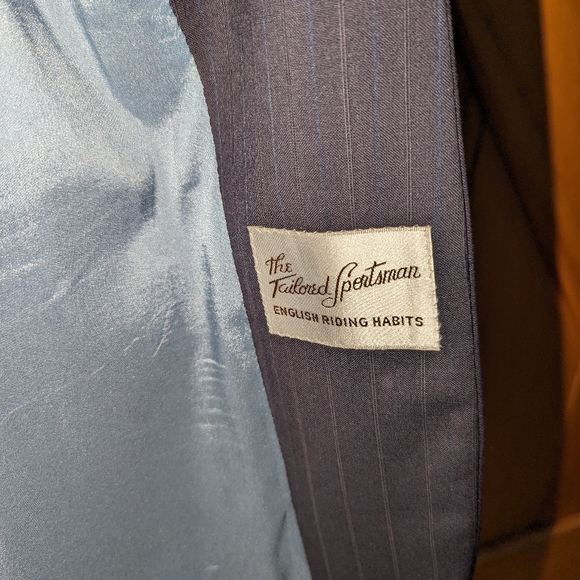 Tailored Sportsman Show Hunt Coat Navy pinstripe 8R - Picture 2 of 4